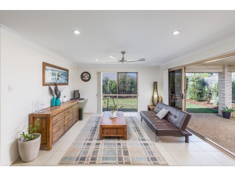 17 Willowood Place, Fernvale QLD 4306