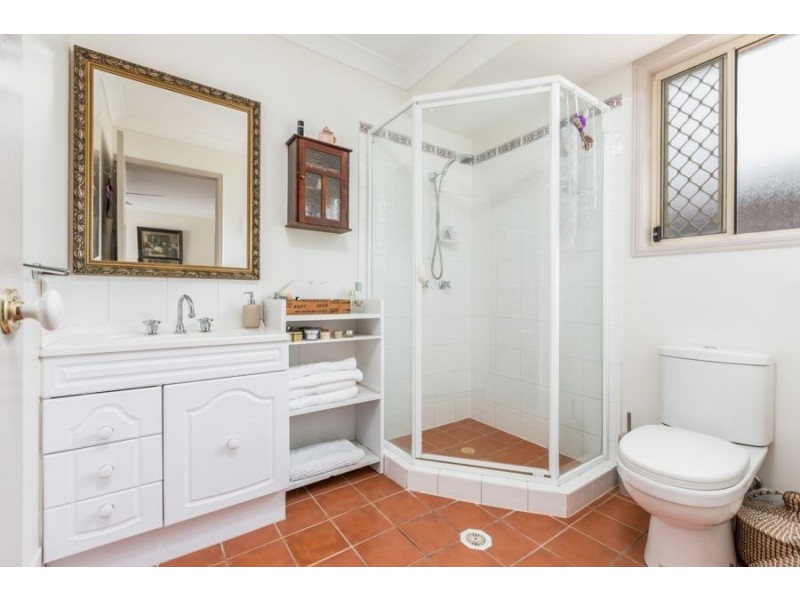 7 Calverton Court, Brassall QLD 4305