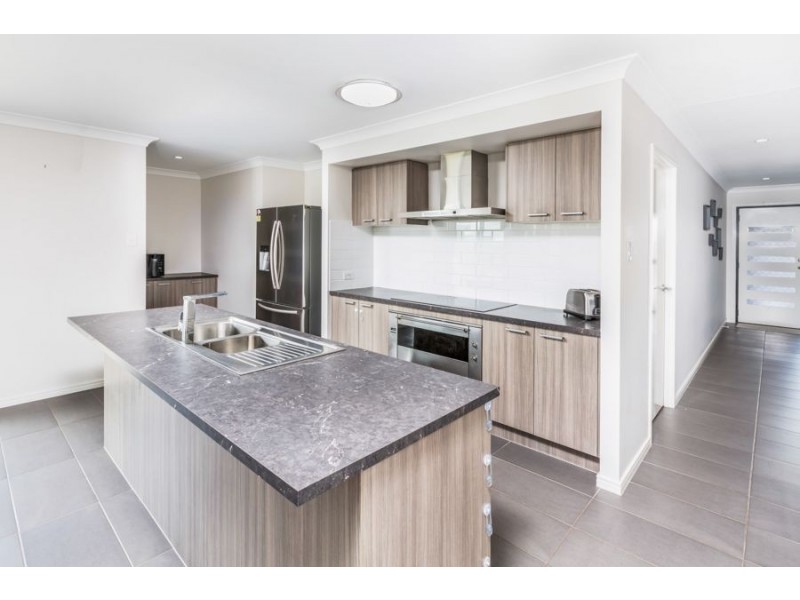 3 Emeraldwood Street, Fernvale QLD 4306