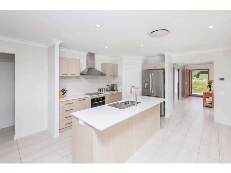 5 Fawnwood Street, Fernvale QLD 4306