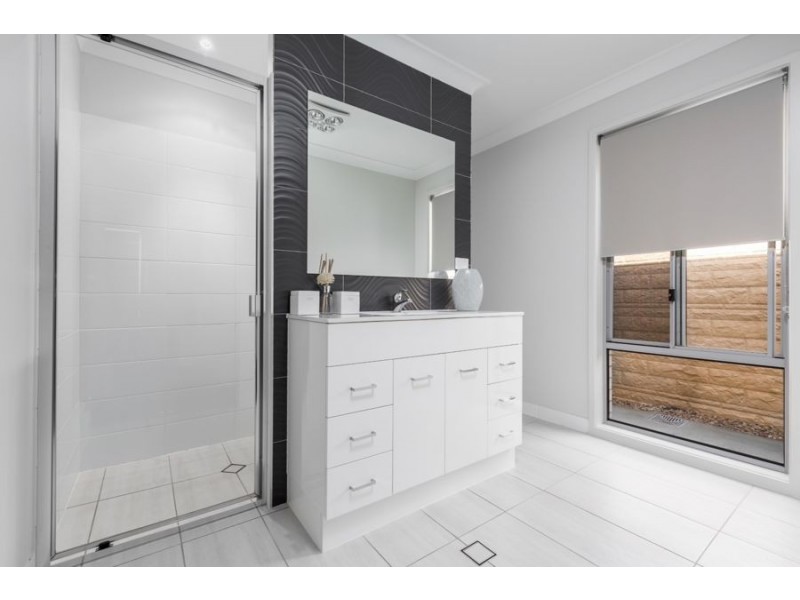 5 Fawnwood Street, Fernvale QLD 4306