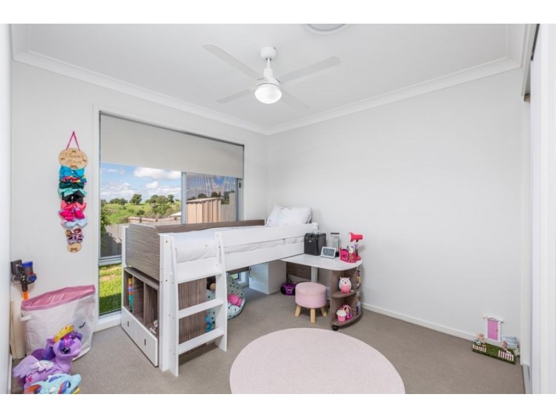 5 Fawnwood Street, Fernvale QLD 4306