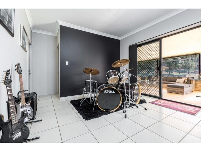 43 Condamine Drive, Fernvale QLD 4306