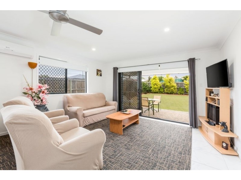 62 Jacaranda Drive, Yamanto QLD 4305