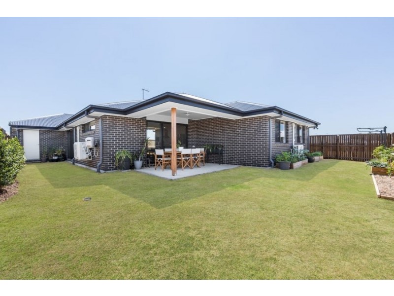 76 Wallace Street, Walloon QLD 4306