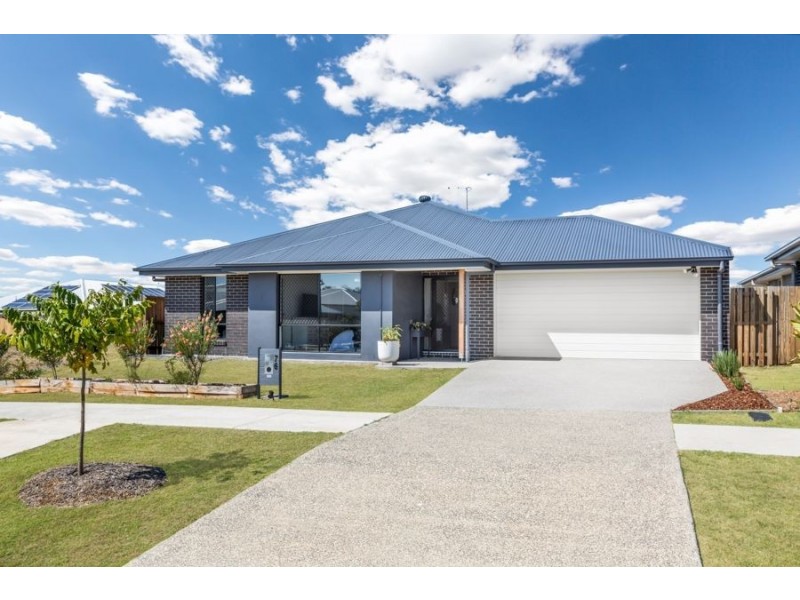 76 Wallace Street, Walloon QLD 4306