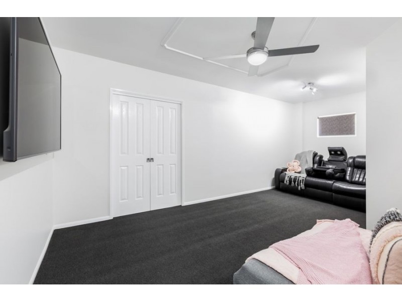 12 Banbury Court, Willowbank QLD 4306