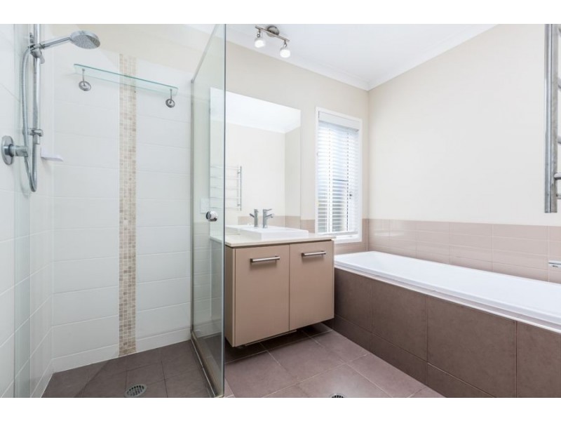 5 Dalewood Place, Fernvale QLD 4306