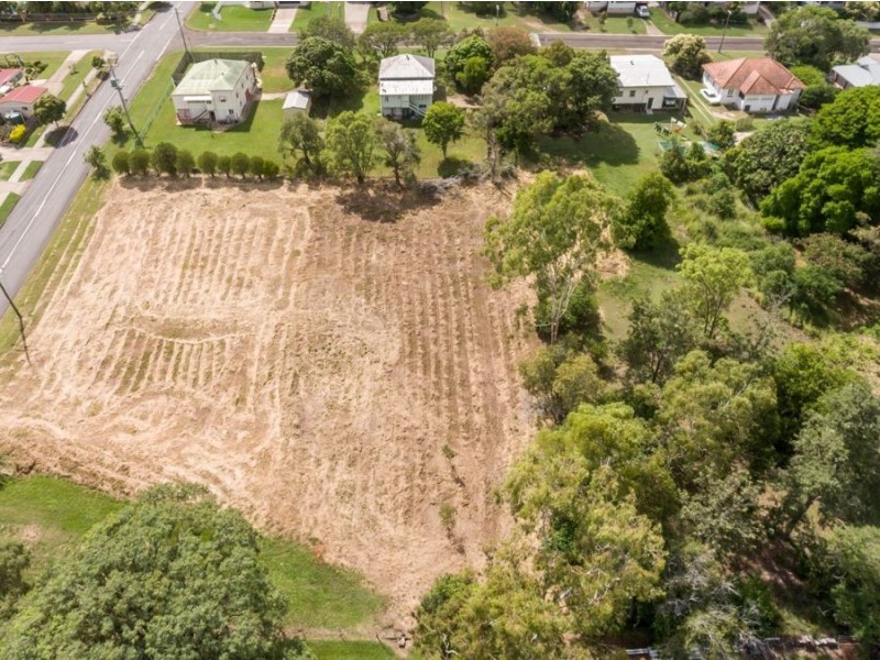 20 Pommer Street, Brassall QLD 4305