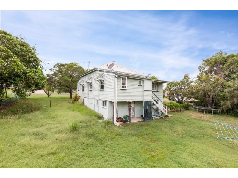 20 Pommer Street, Brassall QLD 4305