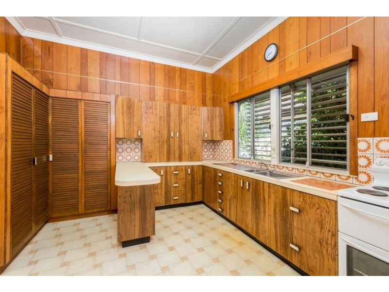 1 Milford Street, Ipswich QLD 4305