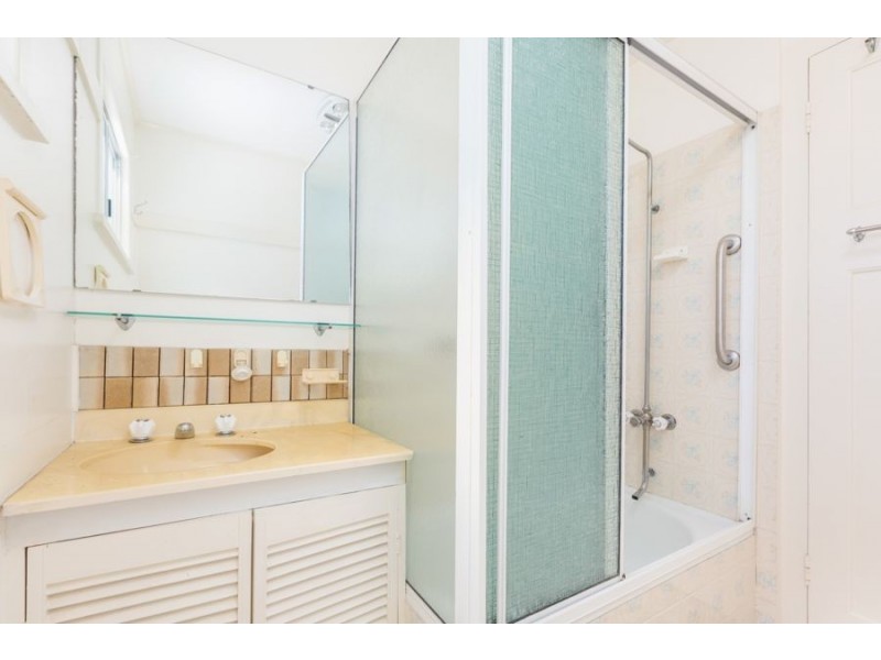 1 Milford Street, Ipswich QLD 4305