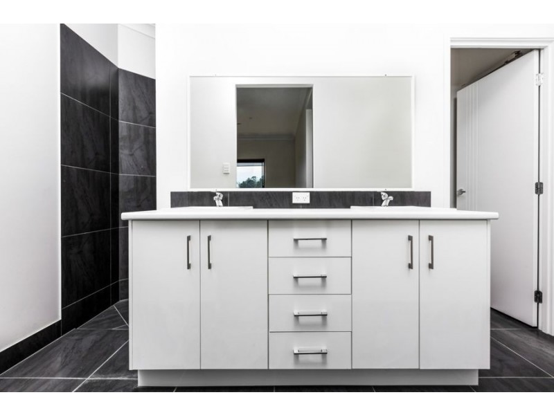 79 Owens Street, Marburg QLD 4346