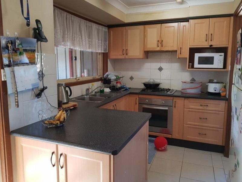 6 Kirsty Crecent, Hassall Grove NSW 2761