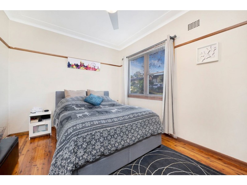 8 Jackson Road, Lalor Park NSW 2147