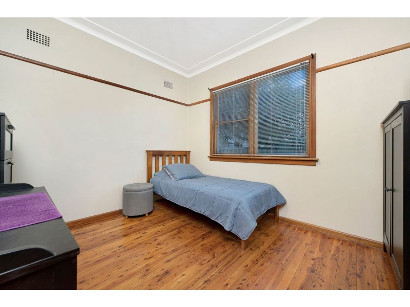 8 Jackson Road, Lalor Park NSW 2147