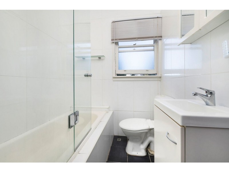 8 Jackson Road, Lalor Park NSW 2147