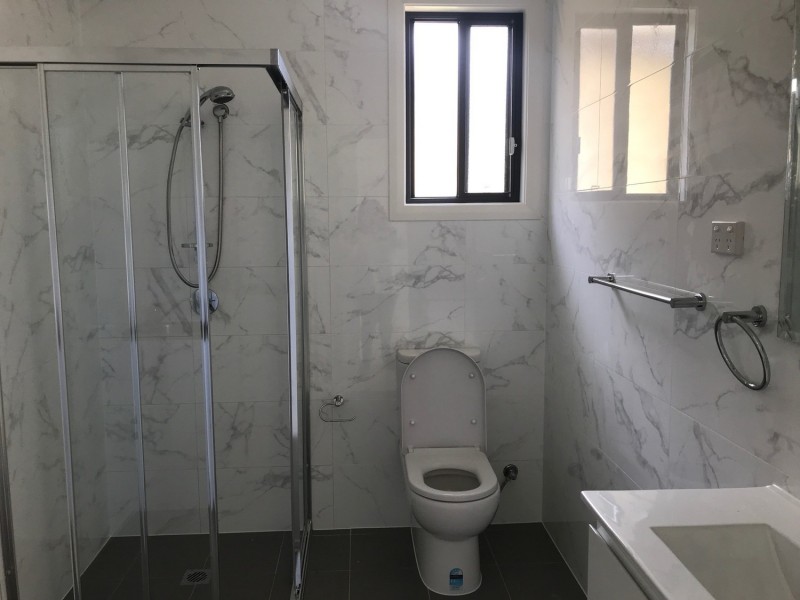 8A Suva Place, Lethbridge Park NSW 2770