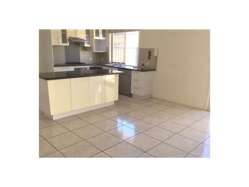 32 Warrigal Road, Runcorn QLD 4113