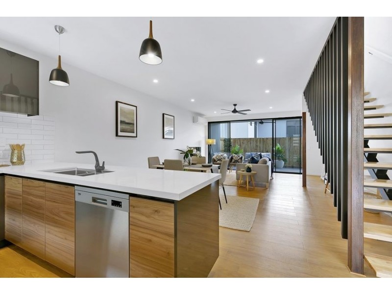 4 / 67 Dansie Street, Greenslopes QLD 4120