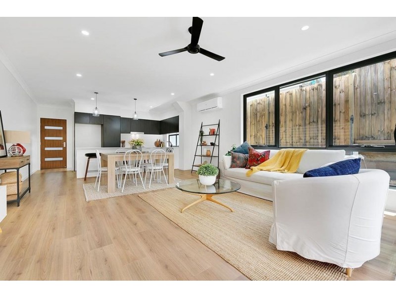 2 / 64 Thomas Street, Greenslopes QLD 4120