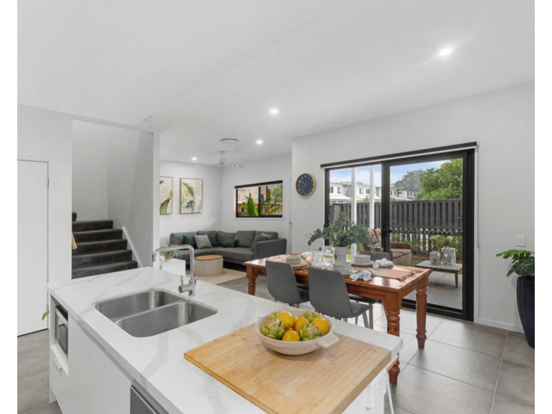 8/41 Creekside Terrace, Albany Creek QLD 4035