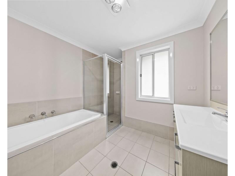 16 Boab Place, Casula NSW 2170