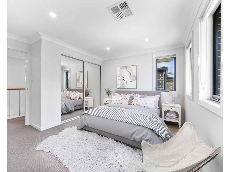 58 Mary Ann Drive, Glenfield NSW 2167
