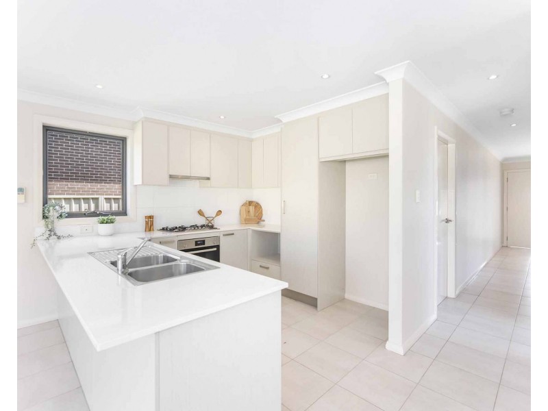 27 Boab Place, Casula NSW 2170