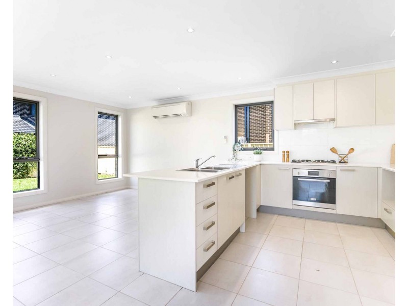 27 Boab Place, Casula NSW 2170