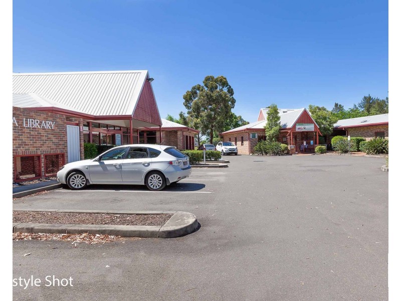 27 Boab Place, Casula NSW 2170