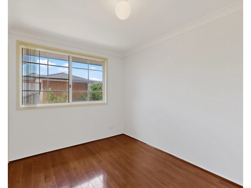 15/31 Holland Crescent, Casula NSW 2170