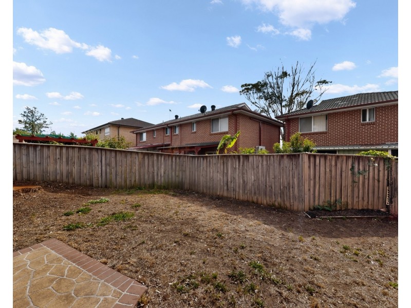 15/31 Holland Crescent, Casula NSW 2170