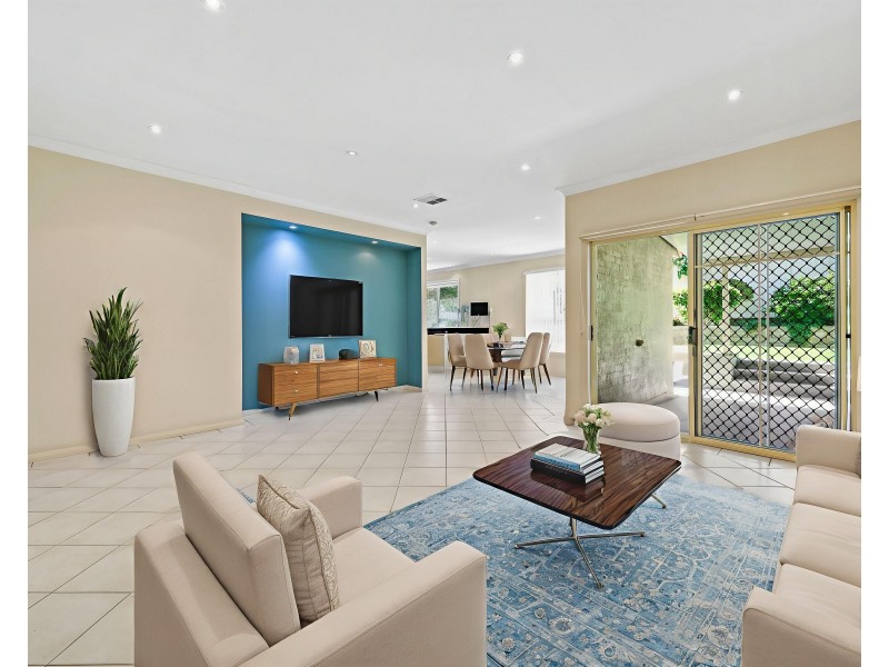 12 Howard Close, Green Valley NSW 2168