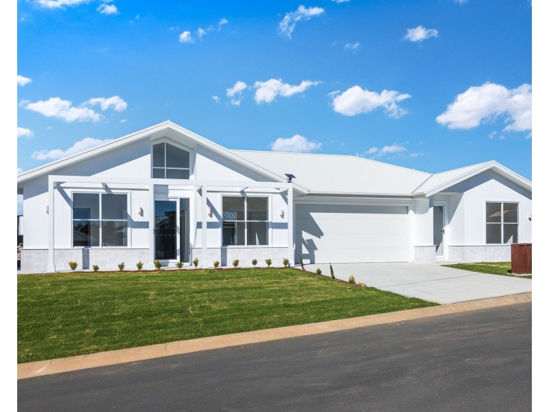 21 Waterson Circuit, Tahmoor NSW 2573