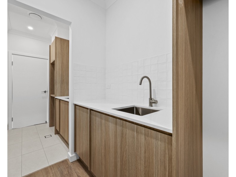 21 Waterson Circuit, Tahmoor NSW 2573