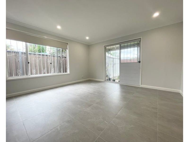 72 Coonawarra Street, Edensor Park NSW 2176