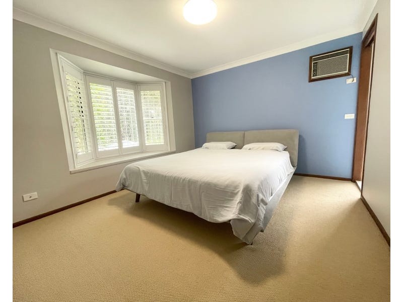 72 Coonawarra Street, Edensor Park NSW 2176