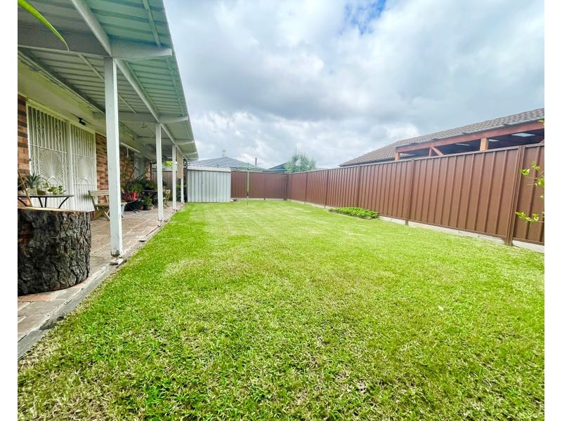 72 Coonawarra Street, Edensor Park NSW 2176