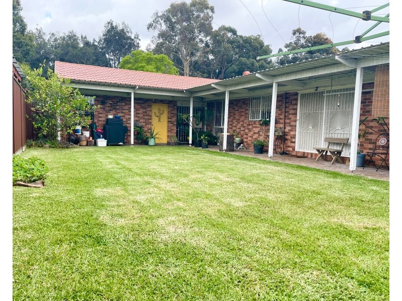 72 Coonawarra Street, Edensor Park NSW 2176