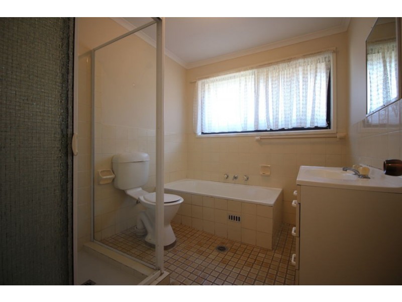 2/4 Kenarf Close, Kingswood NSW 2747