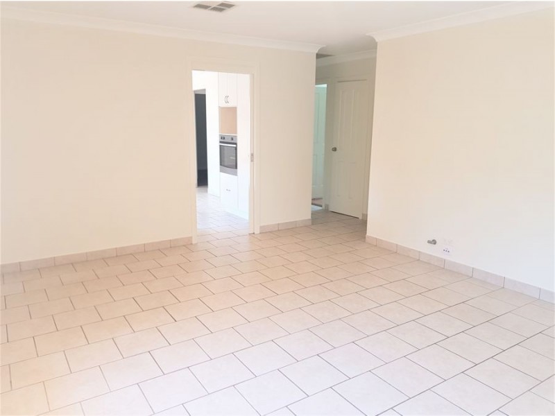 10 Cassar Crescent, Cranebrook NSW 2749