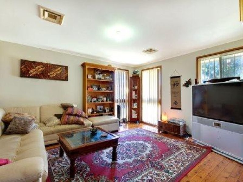 14 Briery Place, Cranebrook NSW 2749