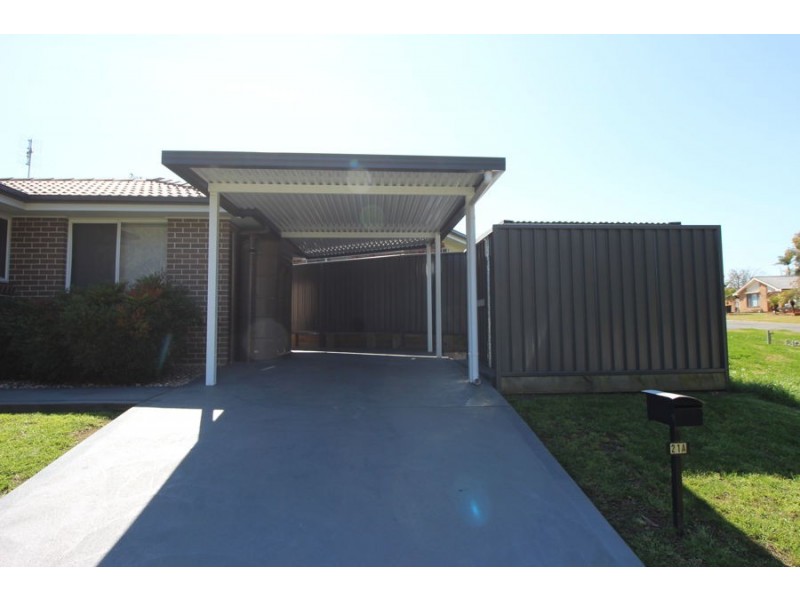 21A Heron Crescent, St Clair NSW 2759