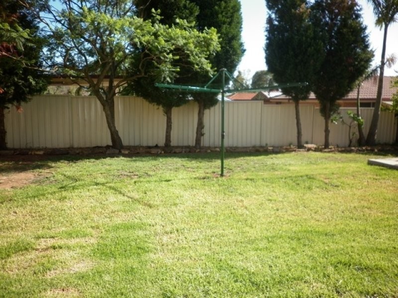 37 Azzopardi Avenue, Glendenning NSW 2761