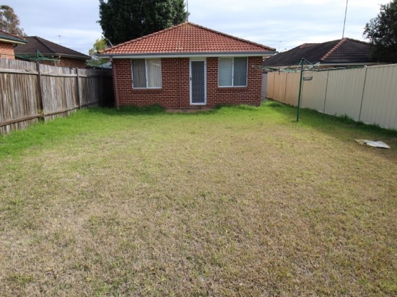 4 Jillak Close, Glenmore Park NSW 2745