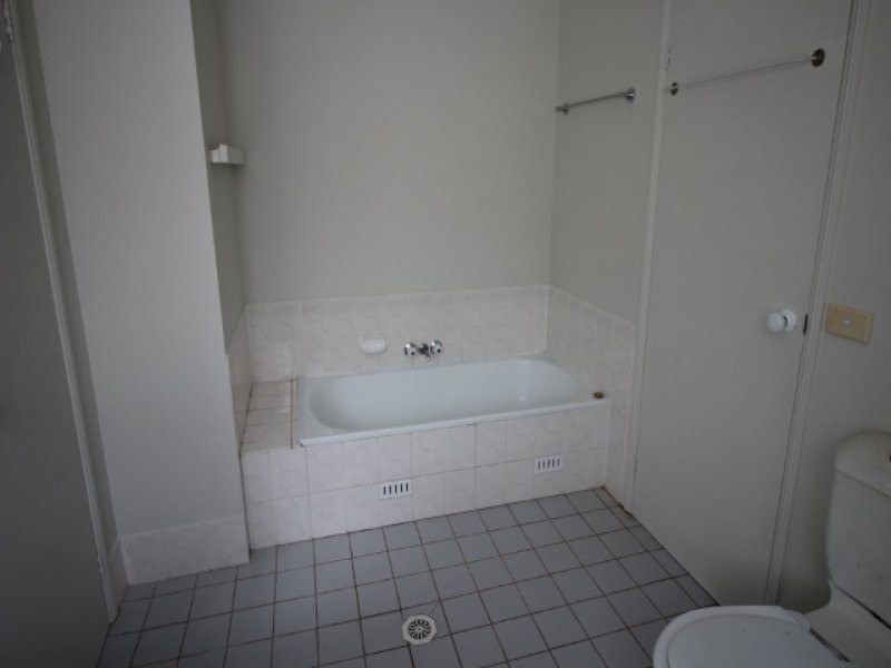 4 Jillak Close, Glenmore Park NSW 2745