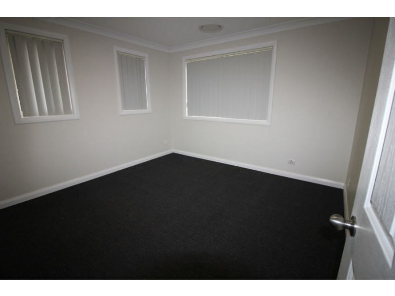 27A Cnr Deborah Crescent & Michelle Road, Cambridge Park NSW 2747