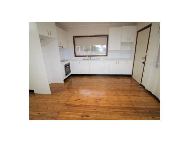 7 Fourth Rd (AKA 174A Llandilo Rd), Berkshire Park NSW 2765