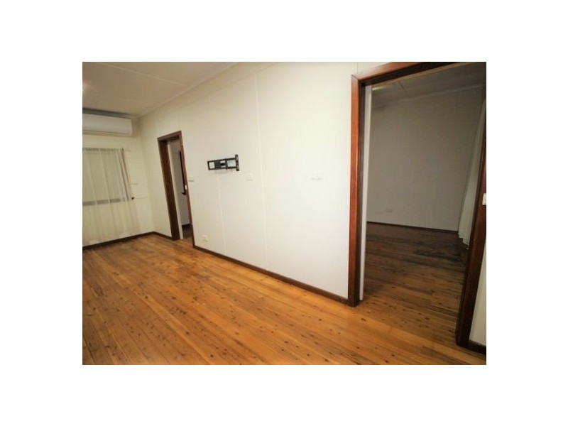 7 Fourth Rd (AKA 174A Llandilo Rd), Berkshire Park NSW 2765